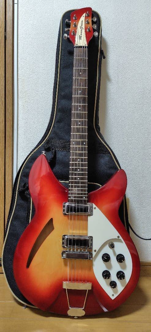 モノグラム　Rickenbacker 330 タイプ