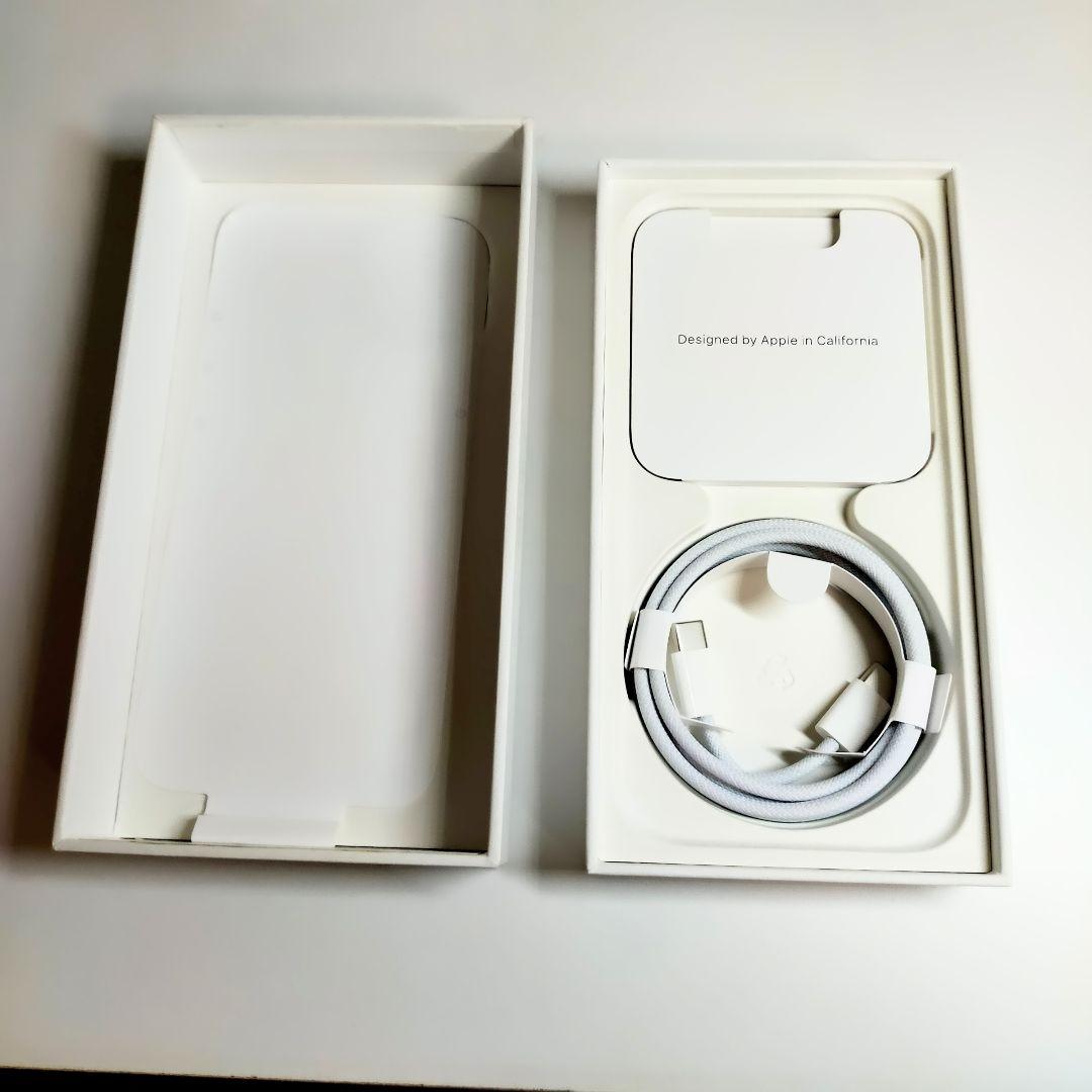 【ほぼ未使用】iPhone 15 128GB 本体 ブルー