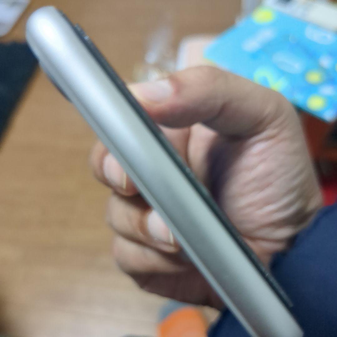 Apple iPhone se第3世代