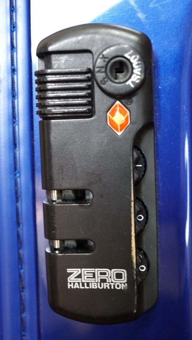 ゼロハリバートン ゼロエアー ZX223　 57L　4輪　超軽量！TSA　 青