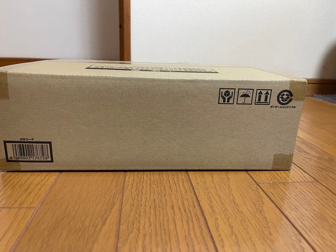 遊戯王25周年記念商品「三幻神」スペシャルカードセット（ステンレス製）