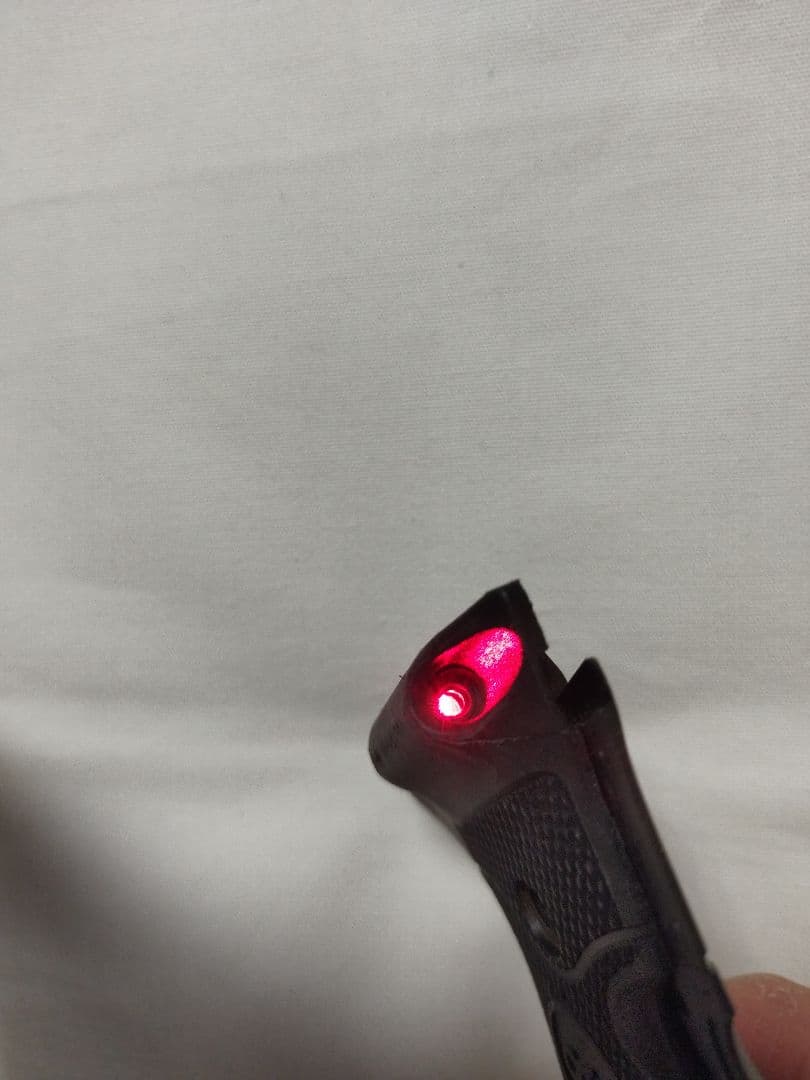 い*い様 (4865)Beretta92/96/M9米軍実物CTCレーザーグリッ