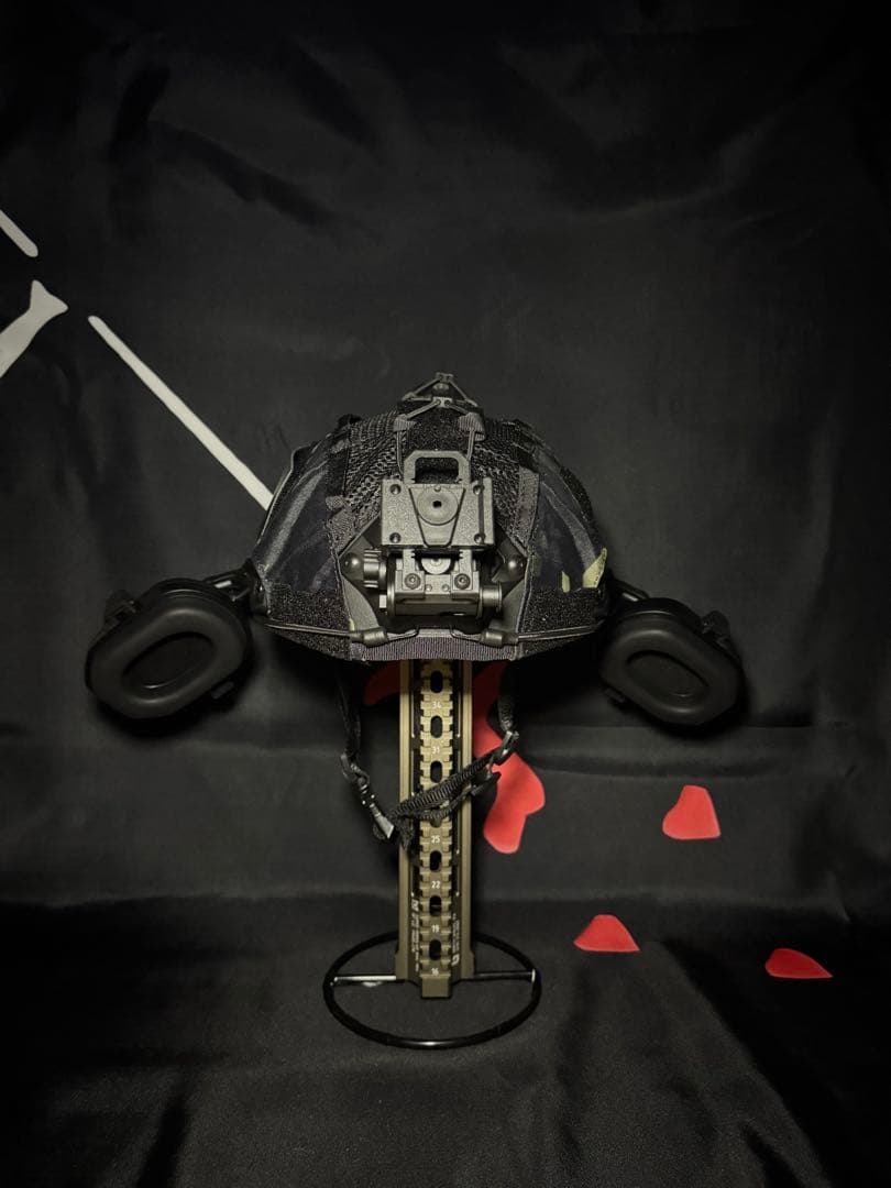 ・新品未使用・タクティカルヘルメットレプリカ