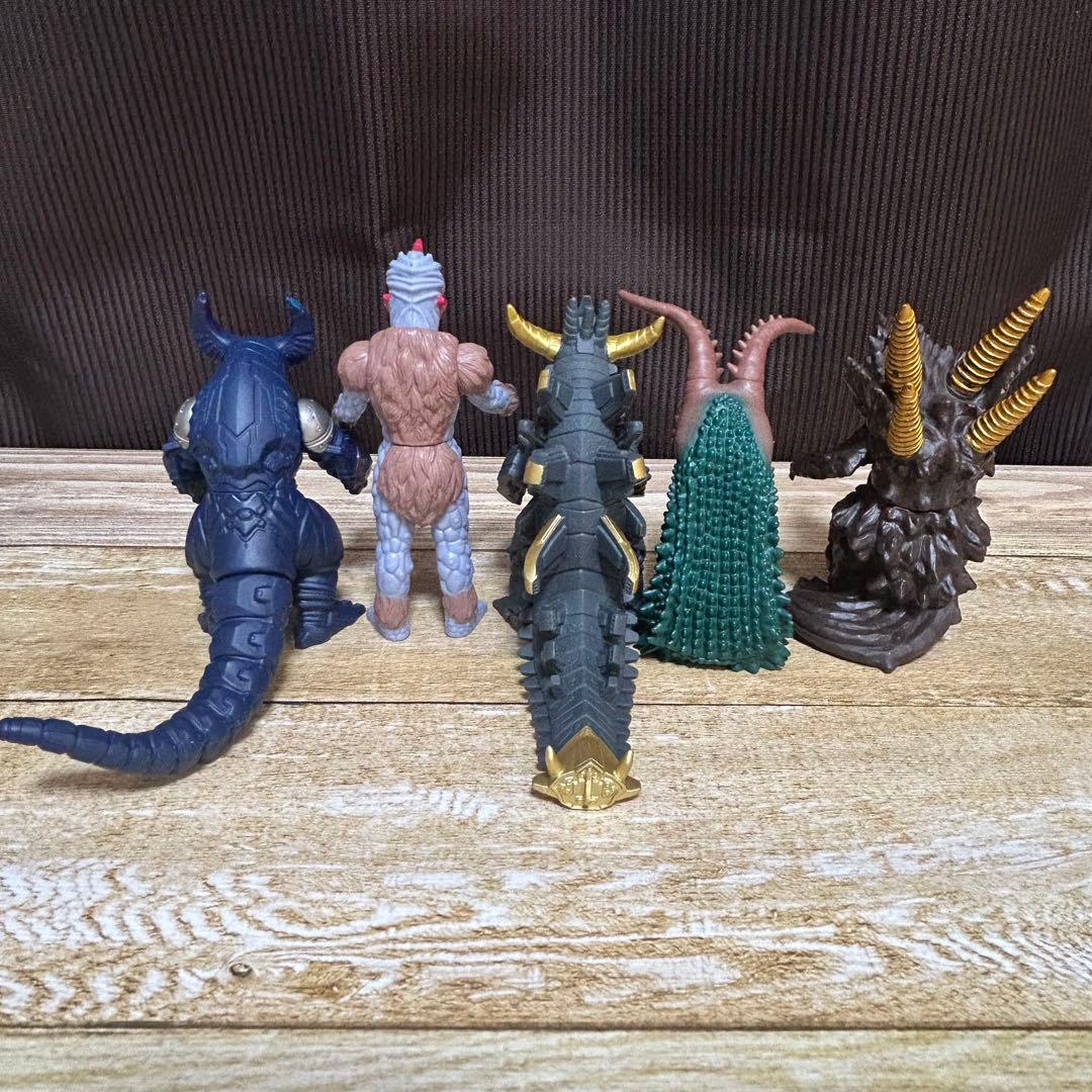 ウルトラマン 怪獣 ソフビ 28個セット / ウルトラ怪獣シリーズ