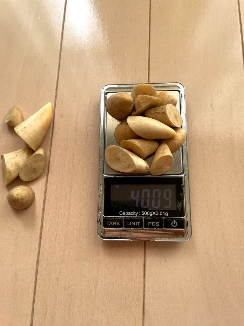 鯨歯　歯先のみ　マッコウ　根付け　ボーンカービング　イッカク　約114.76g