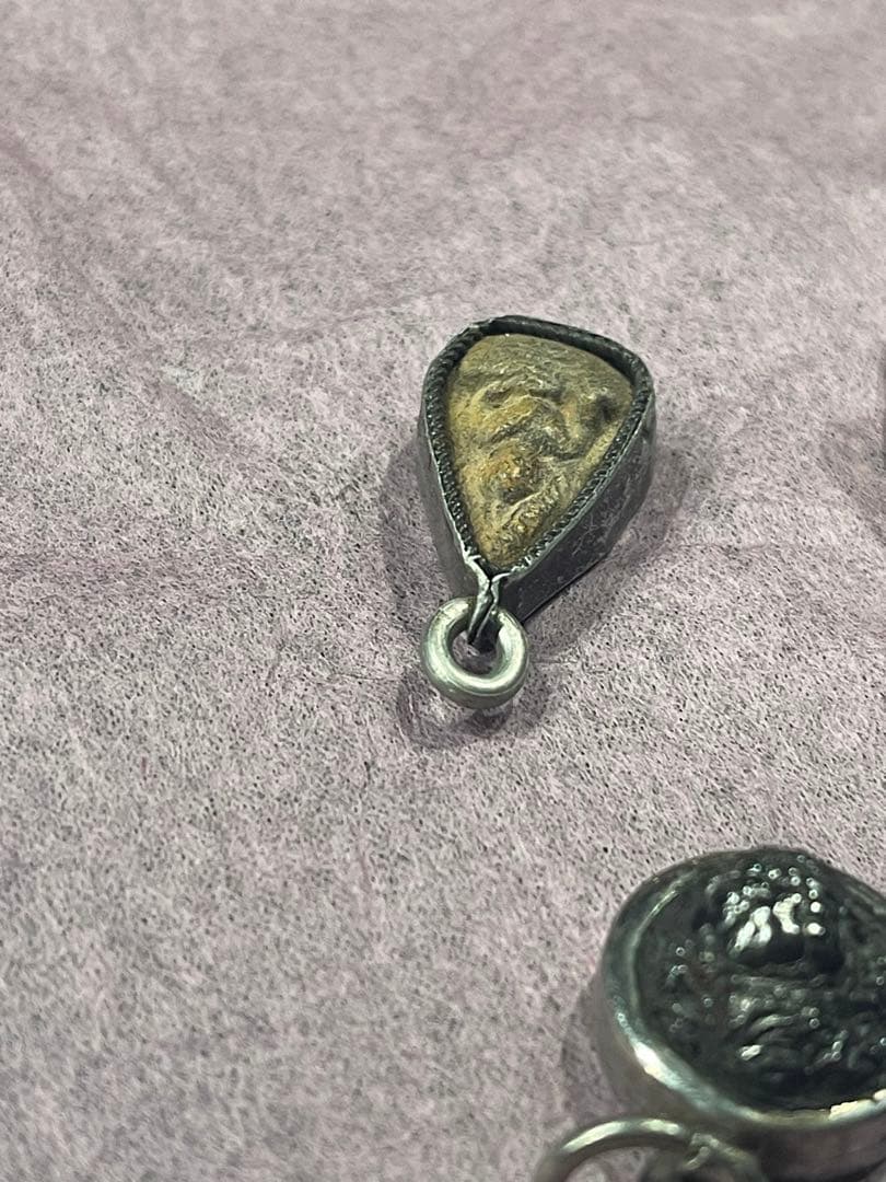 LEK LAI 神聖レクライ ペンダント レア タイ ブラック お守り THAI