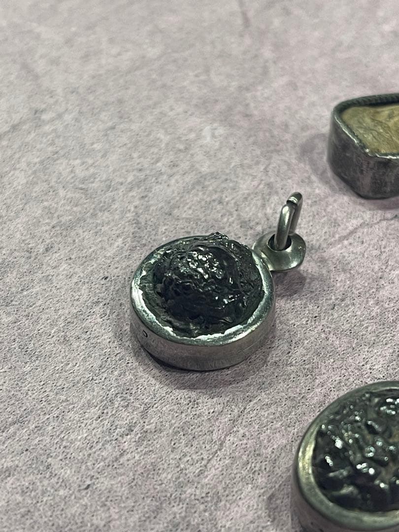 LEK LAI 神聖レクライ ペンダント レア タイ ブラック お守り THAI