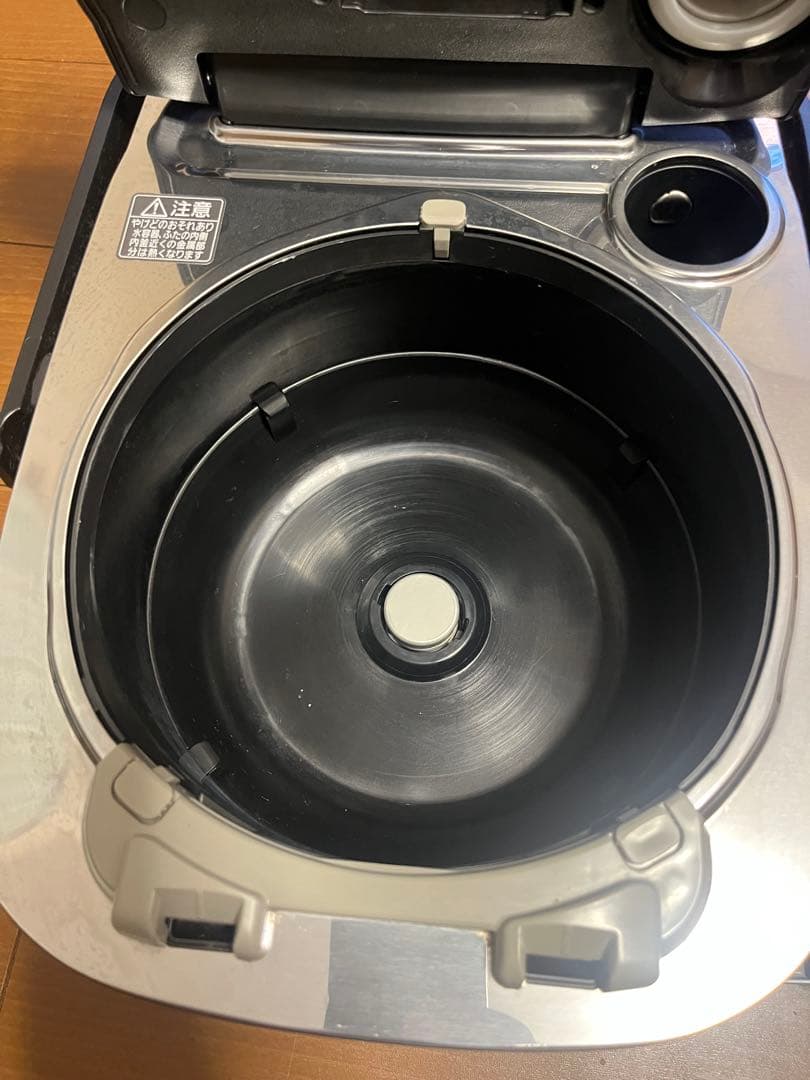 パナソニックIHジャー炊飯器 SR-VSX101 2021年製プラック