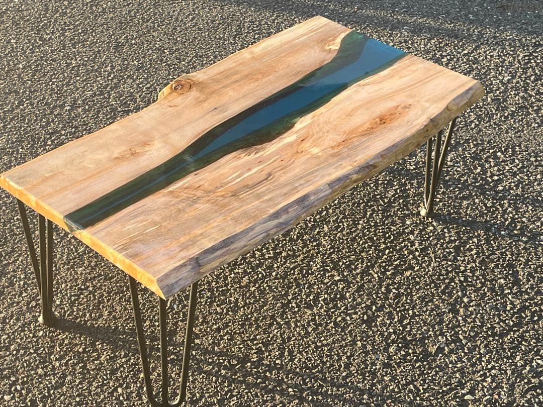 【クルミ】おしゃれ　ローテーブル レジンテーブル　リバーテーブル