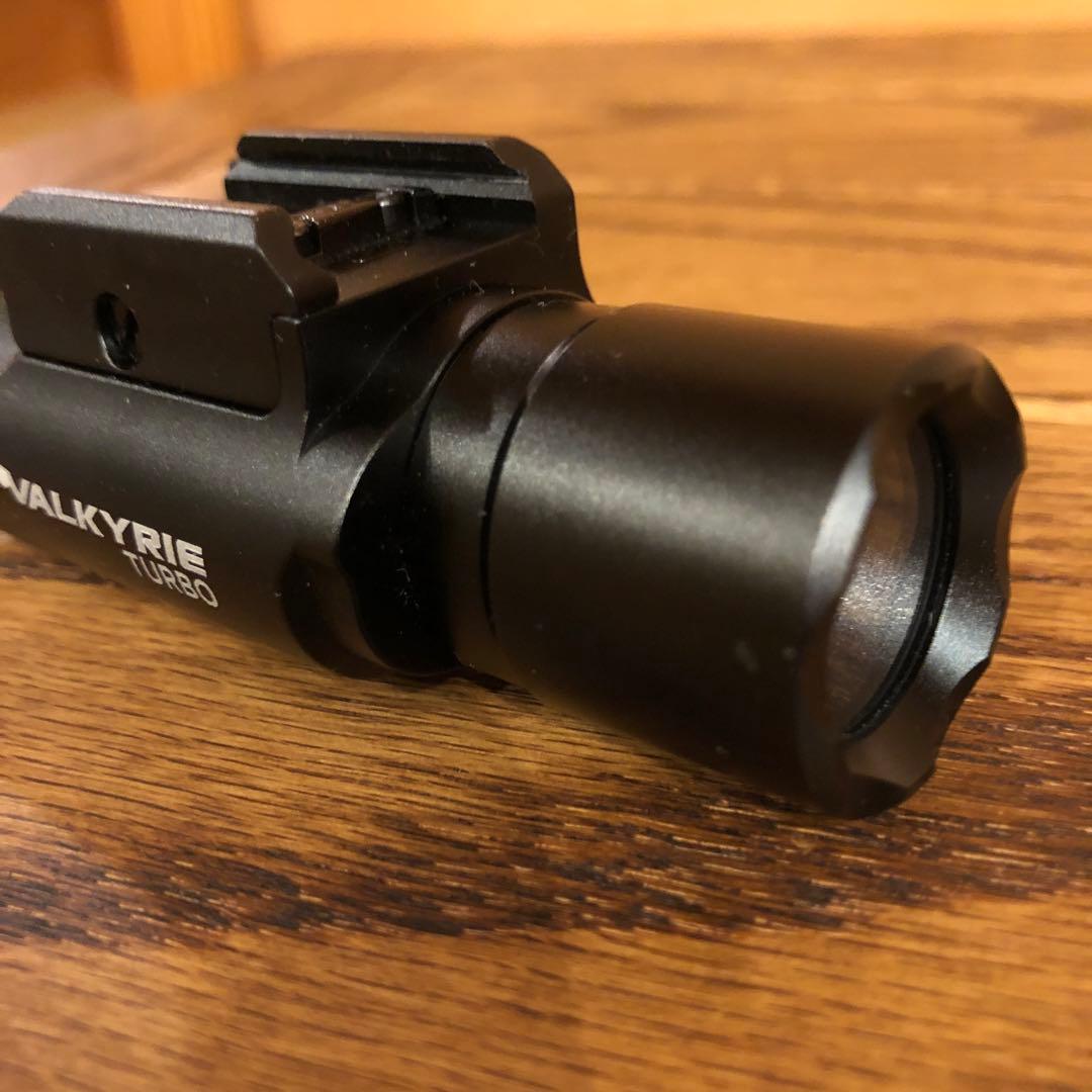 OLIGHT(オーライト）VALKYRIE TURBOウェポンライト 新品同様