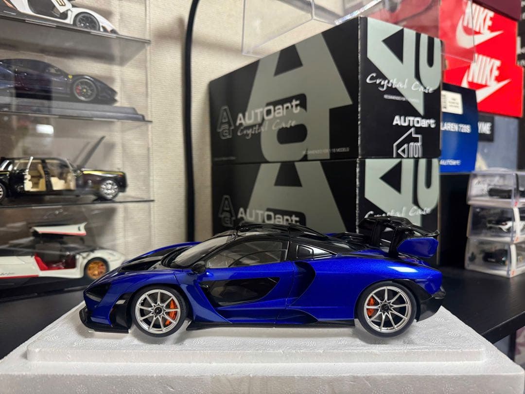 オートアート　McLaren Sennaマクラーレン・セナ1/18