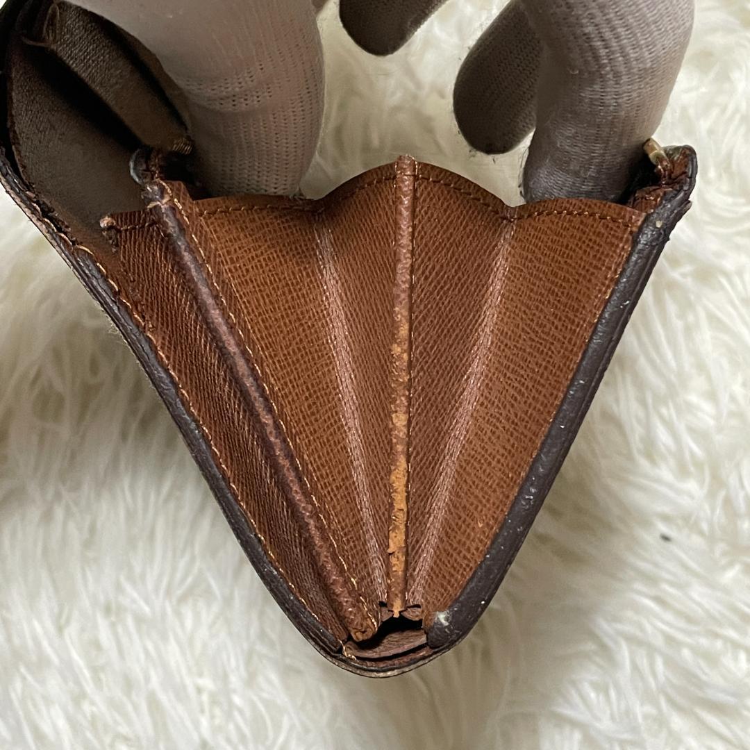 ルイヴィトン　ポルトモネビエトレゾール　折り財布　L字ジップ　モノグラム　PVC