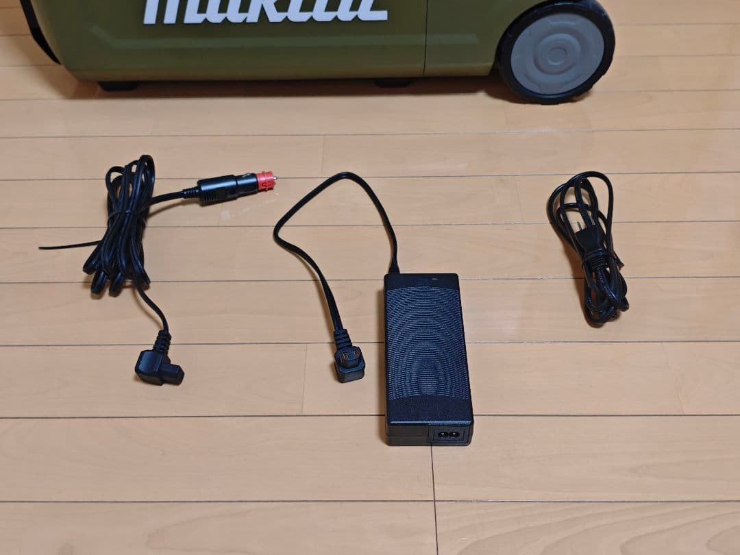 makita CW004G 充電式保冷温庫