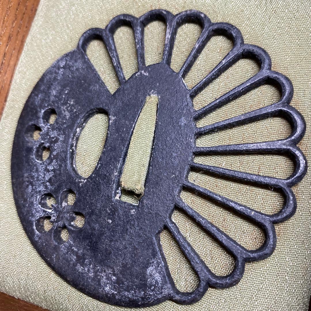 江戸時代　透かし鍔　94g 東さ7-1012☆2F