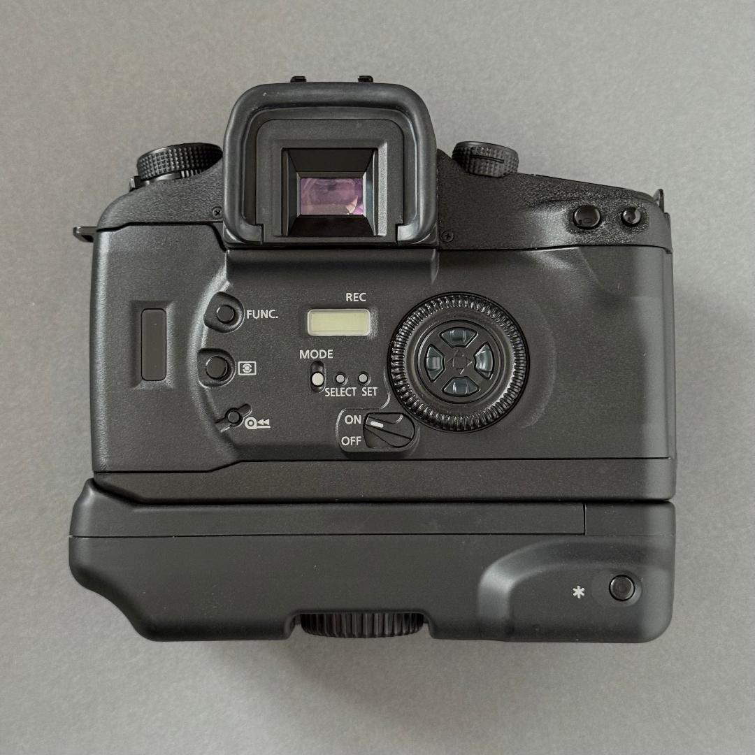 Canon EOS7s ボディ（フィルム一眼レフ）バッテリーパックBP-300付