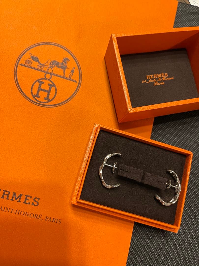 ひ*り様 HERMES シルバーチェーンピアス