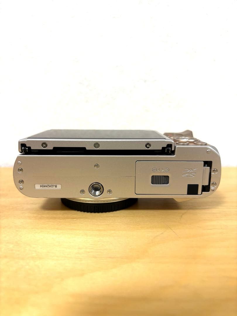 OLYMPUS PEN E-PL9 ダブルズームキット ブラウン