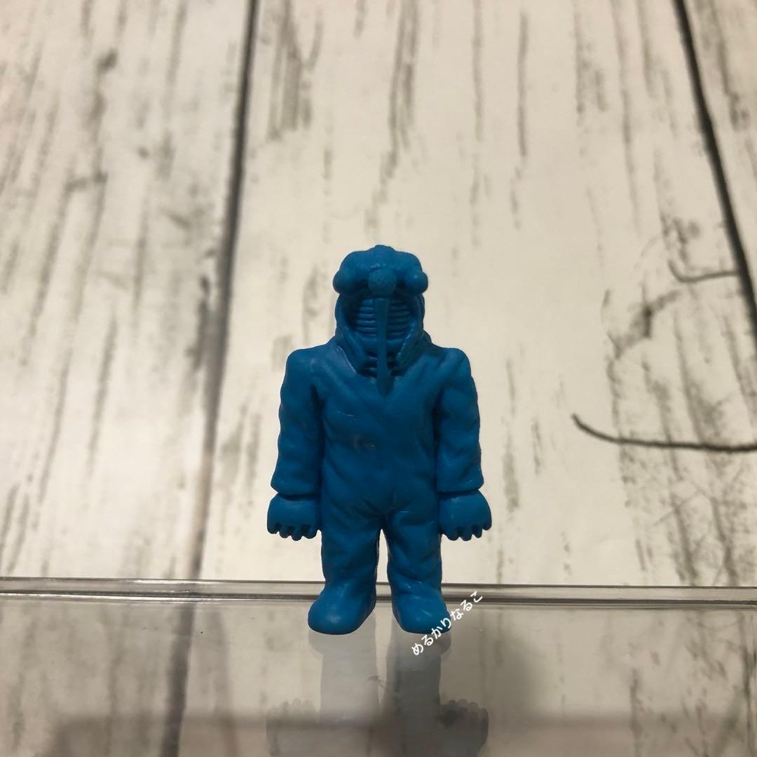 怪獣消しゴム レア セミ人間 青色　フィギュア ウルトラマン ポピー