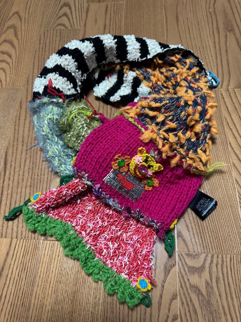 アルベロベロ　マフラー