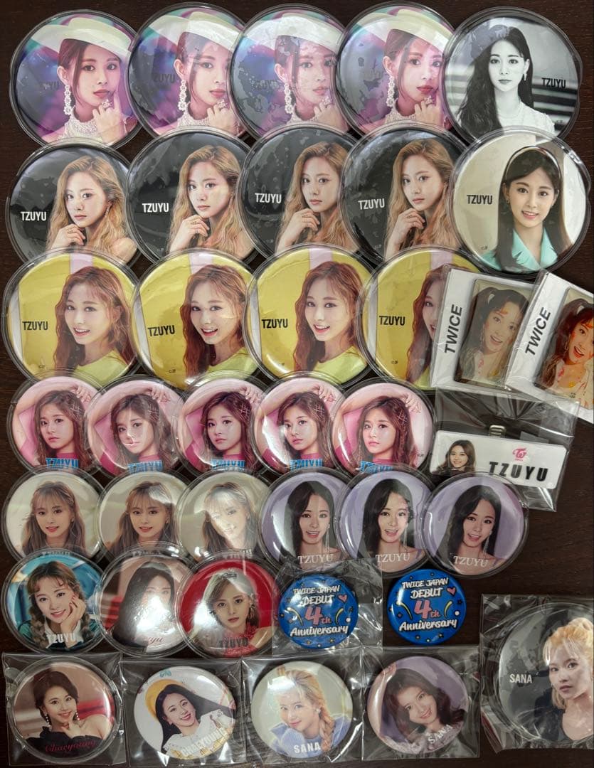 TWICE グッズ 痛バック ツウィ　缶バッジまとめ売り