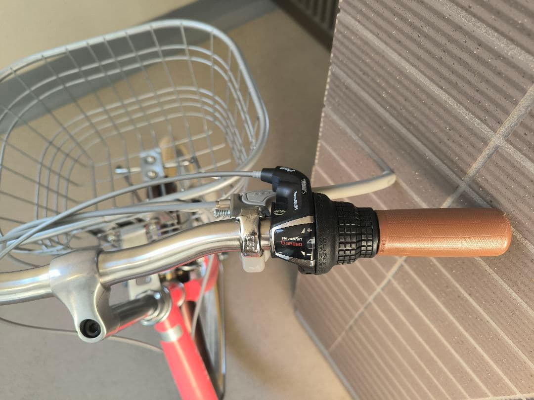 子供自転車　22インチ　シマノ6段変速