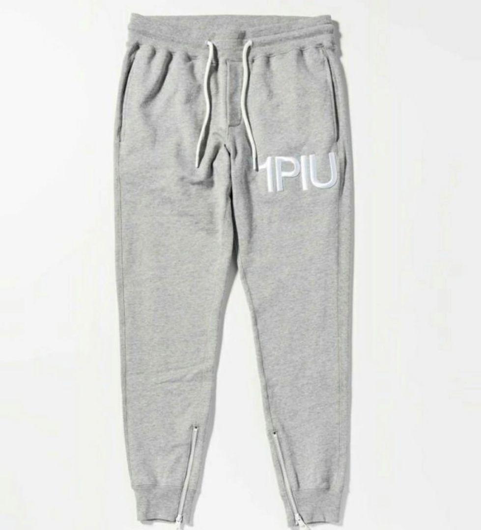 【未使用】1PIU1UGUALE3 RELAX　セットアップ　ライトグレー　XL