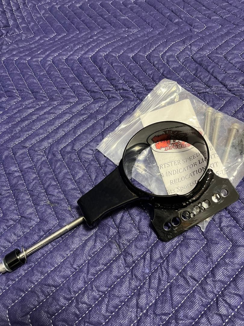 DKcustom スピードメーター移設キット