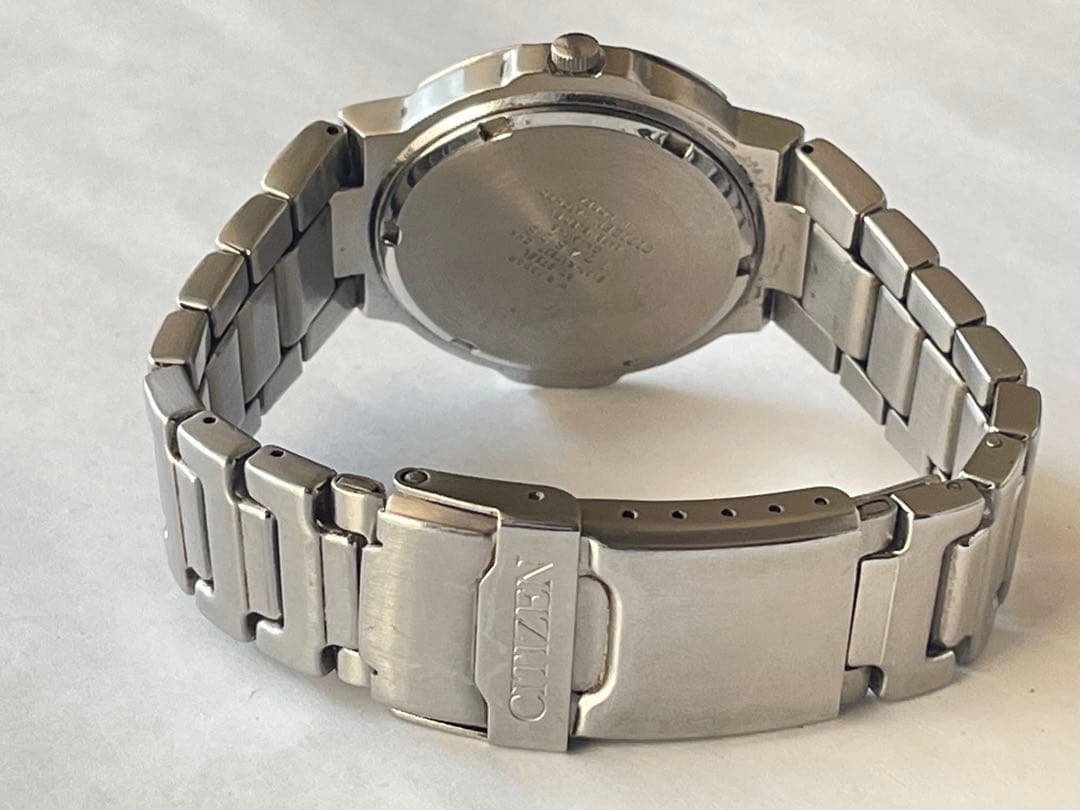 CITIZEN ECO-DRIVE E100-K17837 メンズクォーツ