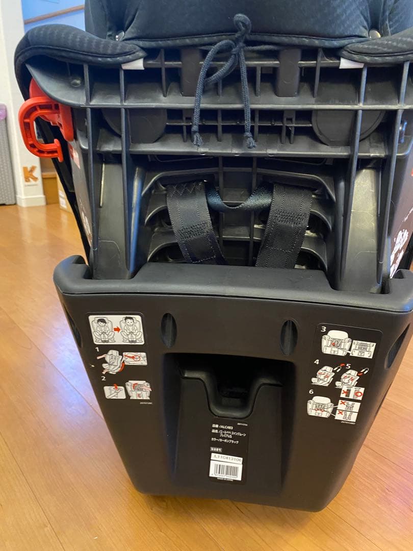 美品 エールべべ スイングムーンプレミアムＳ　ジュニアシート 説明書付　ブラック