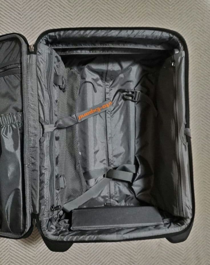 パスファインダー　黒 キャリーケース