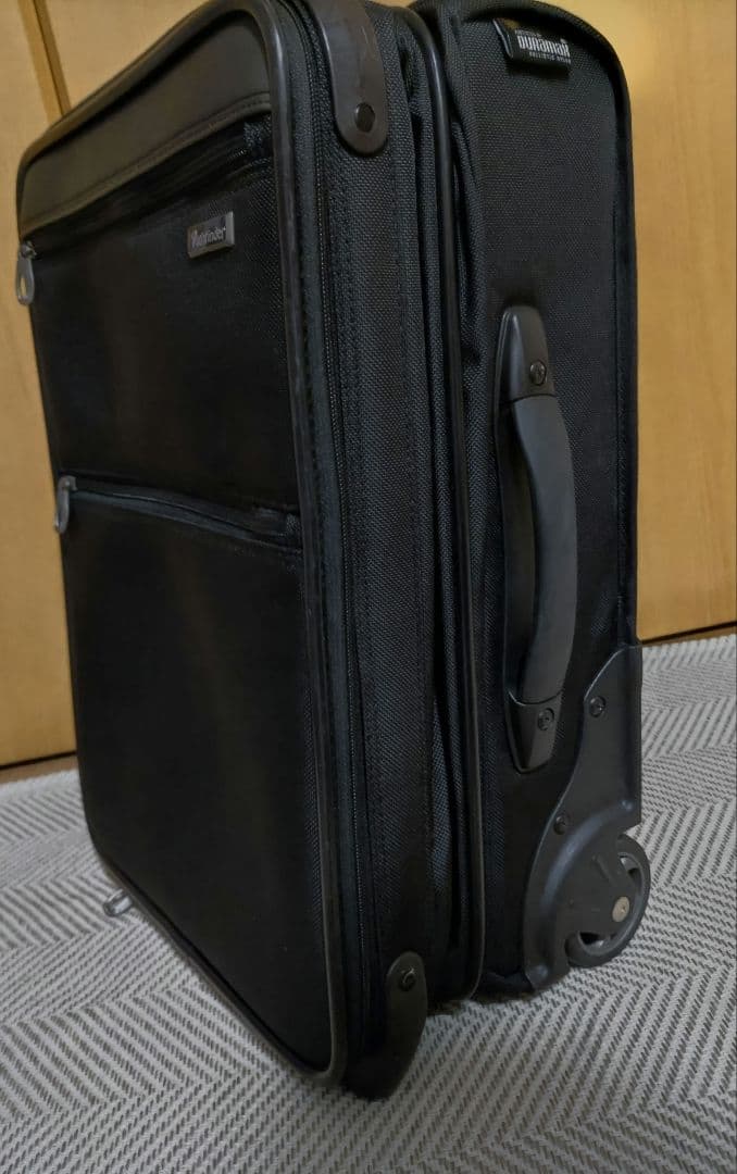 パスファインダー　黒 キャリーケース