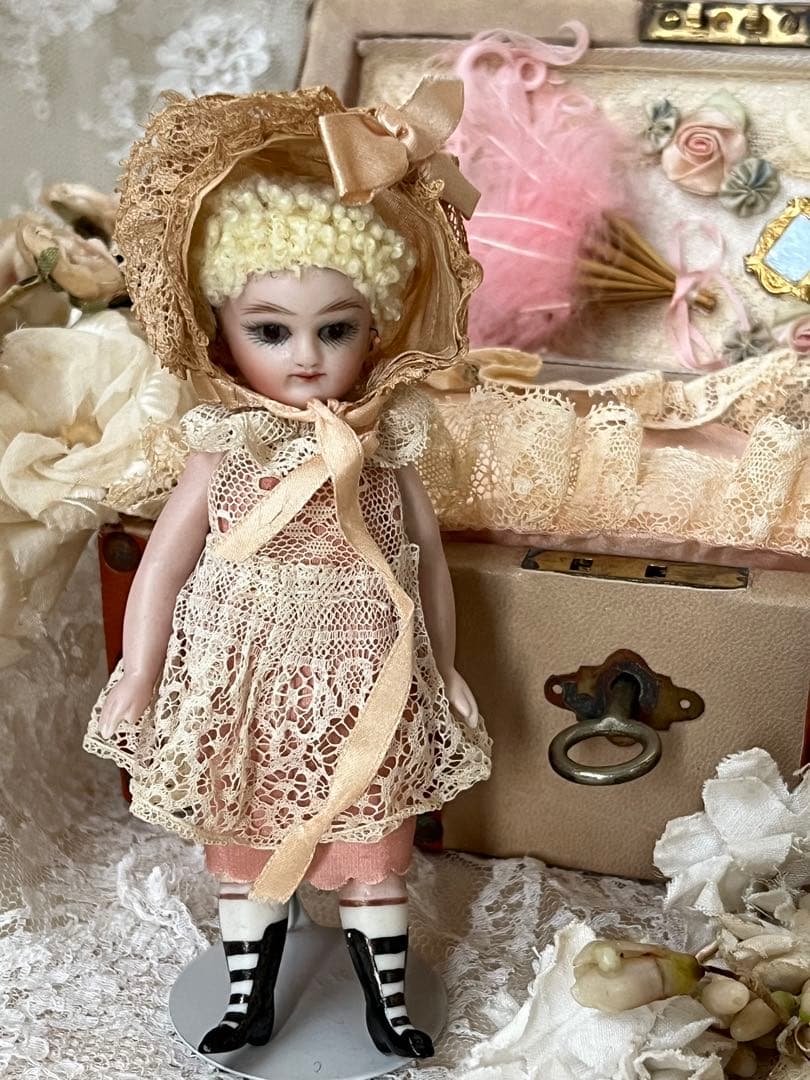 アンティークヴィンテージビスクドールミニョネット ボックスローズリボンレース
