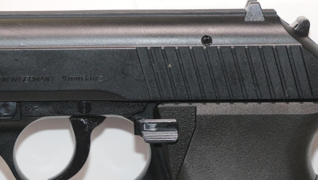 KSCコーポレーション製　ABS樹脂モデルガン SIG P230 合法品　未発火