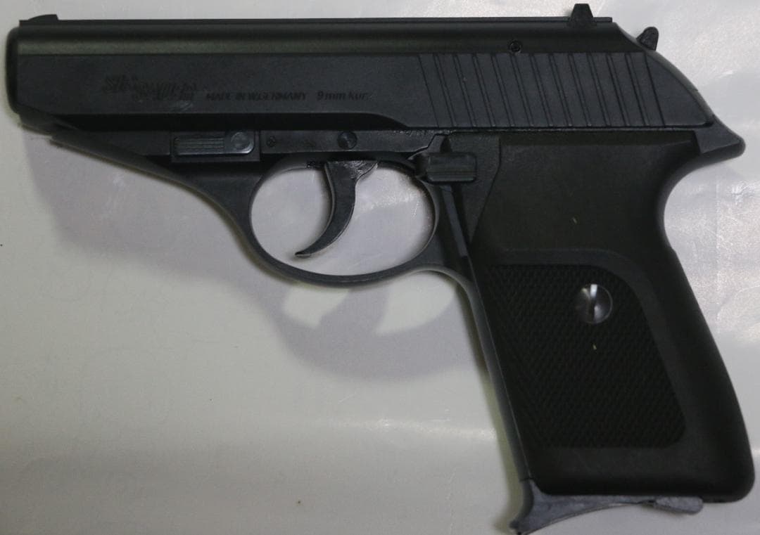 KSCコーポレーション製　ABS樹脂モデルガン SIG P230 合法品　未発火