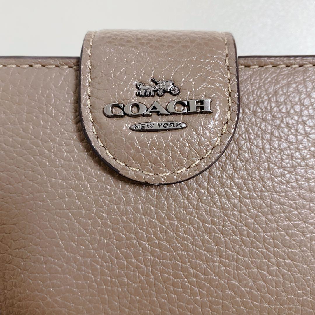 【新品未使用】COACHコーチ★二つ折り財布★ミディアムウォレット★ブラウン茶色