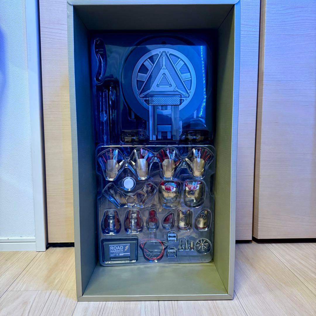 ホットトイズ　クオータースケール　アイアンマン　マーク42 ボーナスアクセサリー