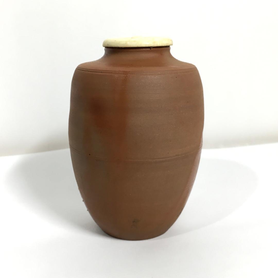 木村陶峰 肩衝茶入 火襷が見事な作品 美しく可愛い苺裂仕覆 無骨な共箱の文字