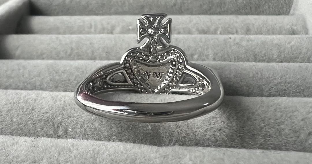 ヴィヴィアン　Vivienne Westwood 指輪　リング　ディアマンテ　紫