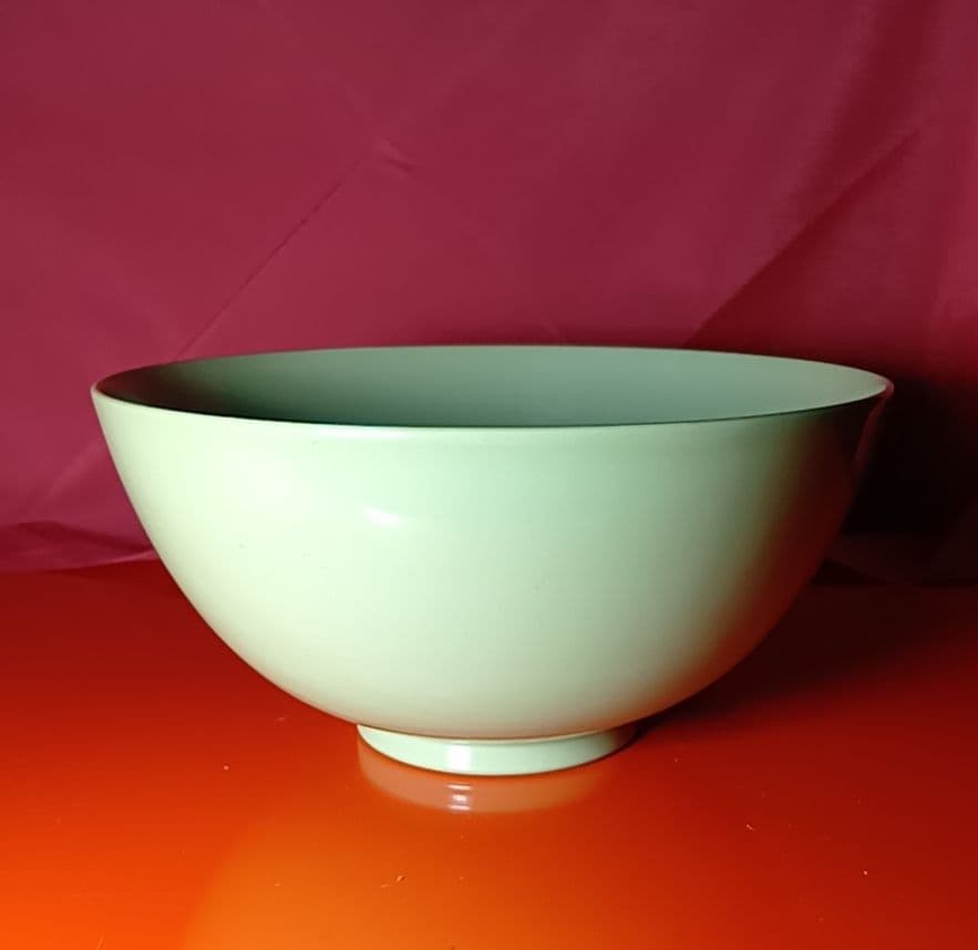 高麗　青磁　龍　骨董品　菓子鉢　淡い緑色の陶器ボウル　木箱付き　静解　磁器