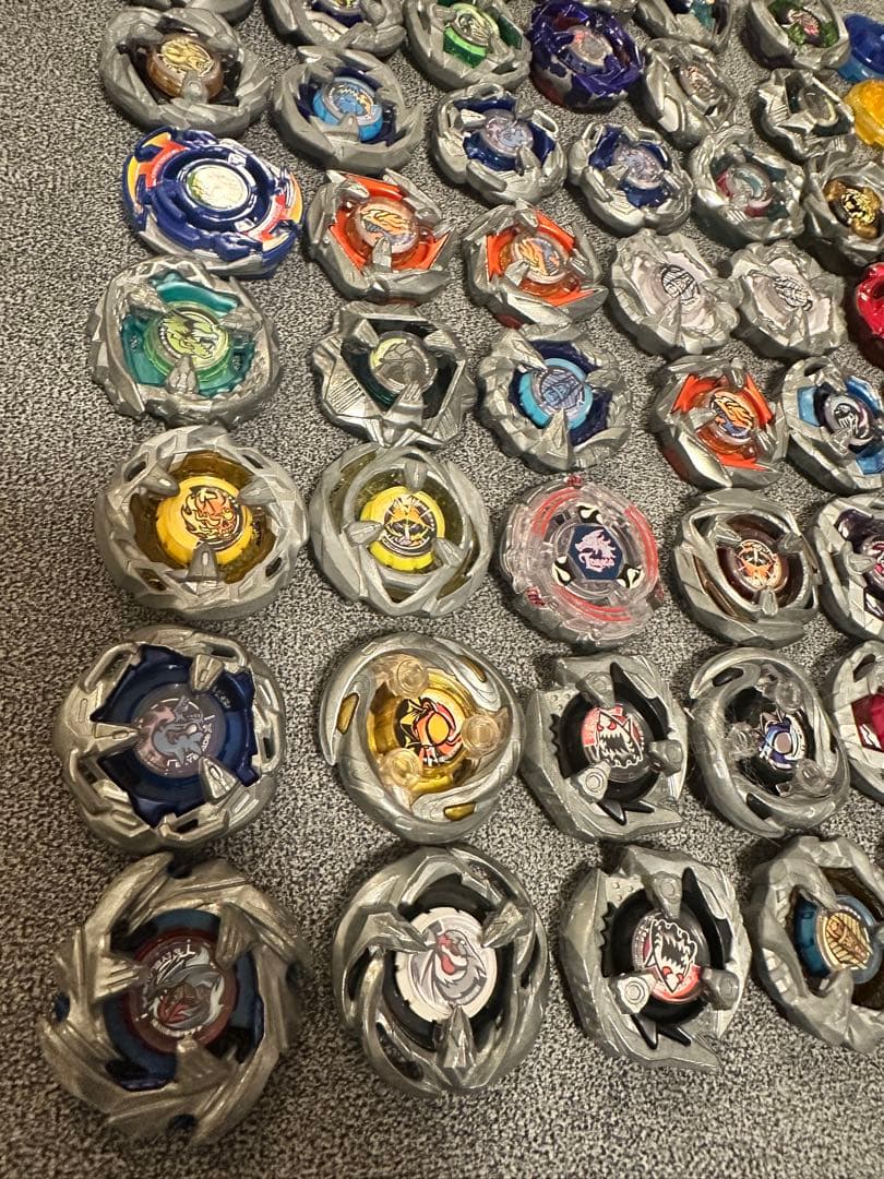 ベイブレードX 引退品　まとめ売り　ブレード48枚　ラチェット51枚　ビット50