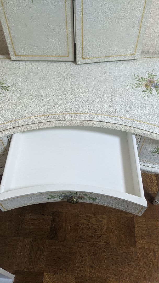 M*i様 ロココ調お姫様風 猫脚三面鏡ドレッサー