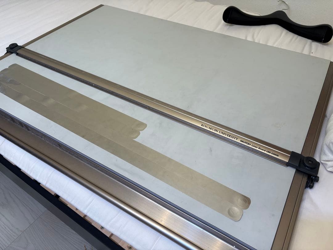 【再】値引き!!! A1サイズ 製図台 A1カッティングボード付き！！※発送不可