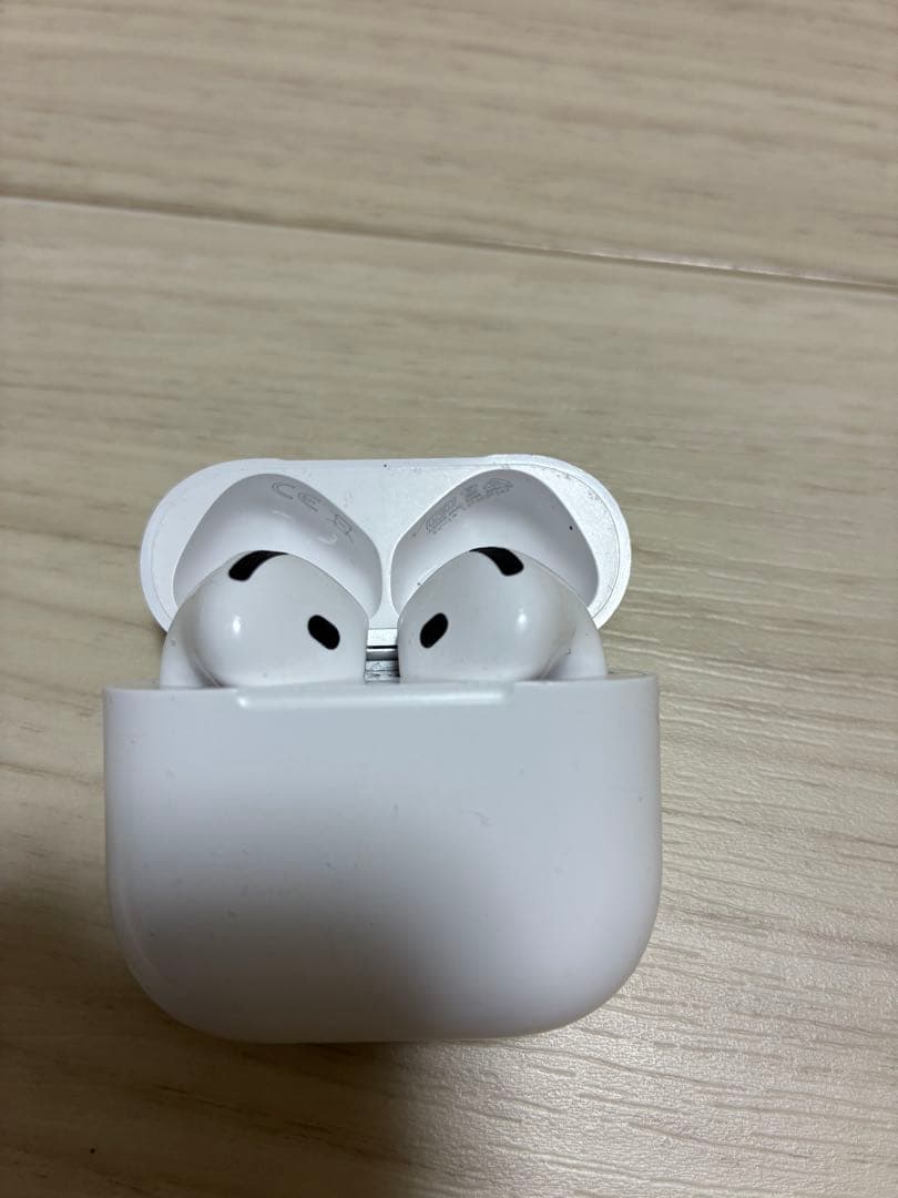 AirPods4ノイズキャンセリング搭載