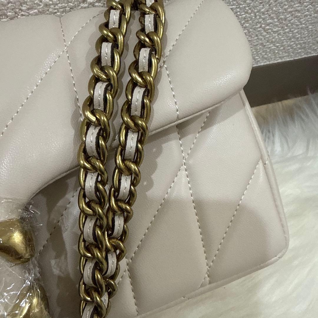 COACH ブラック ショルダーバッグ キルティング　26cm