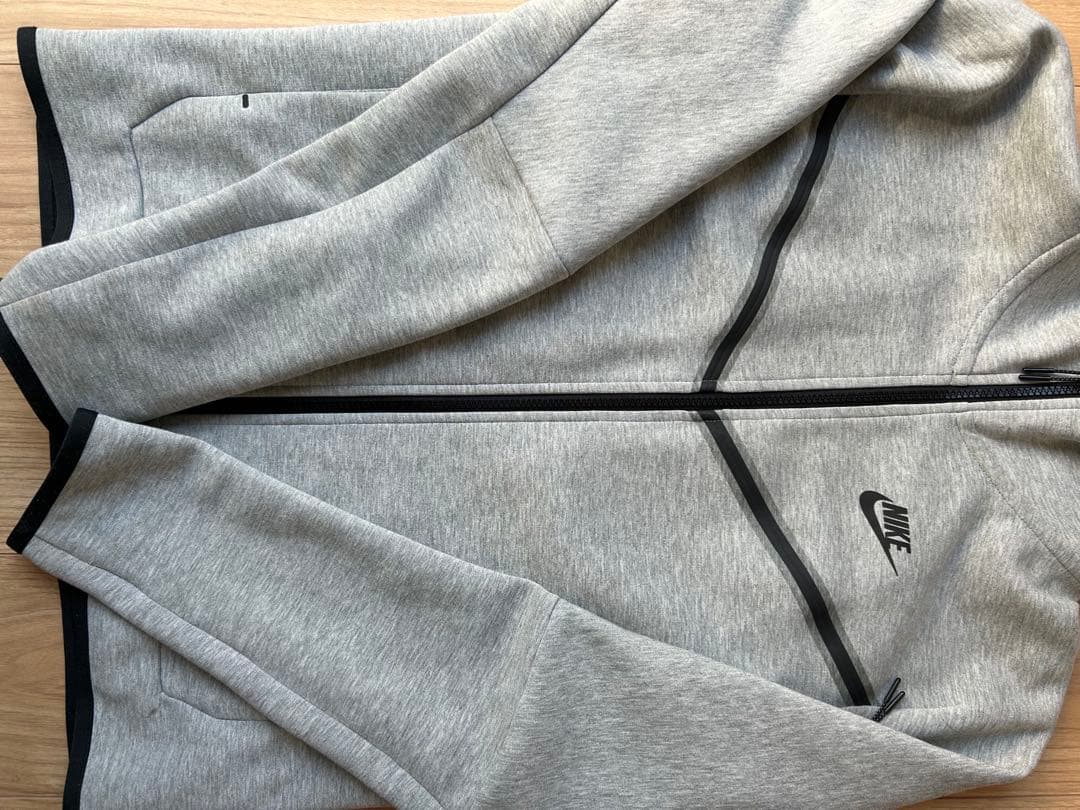 Nike フルジップ フード付きパーカー グレー