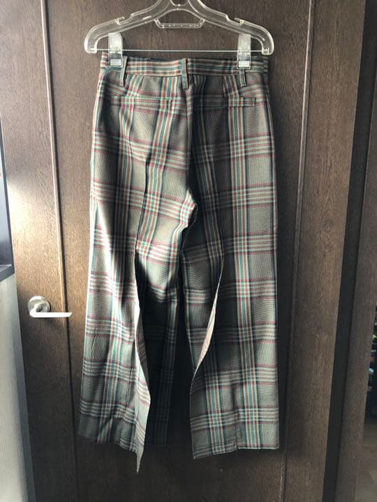 アキラナカ　ワイドパンツ