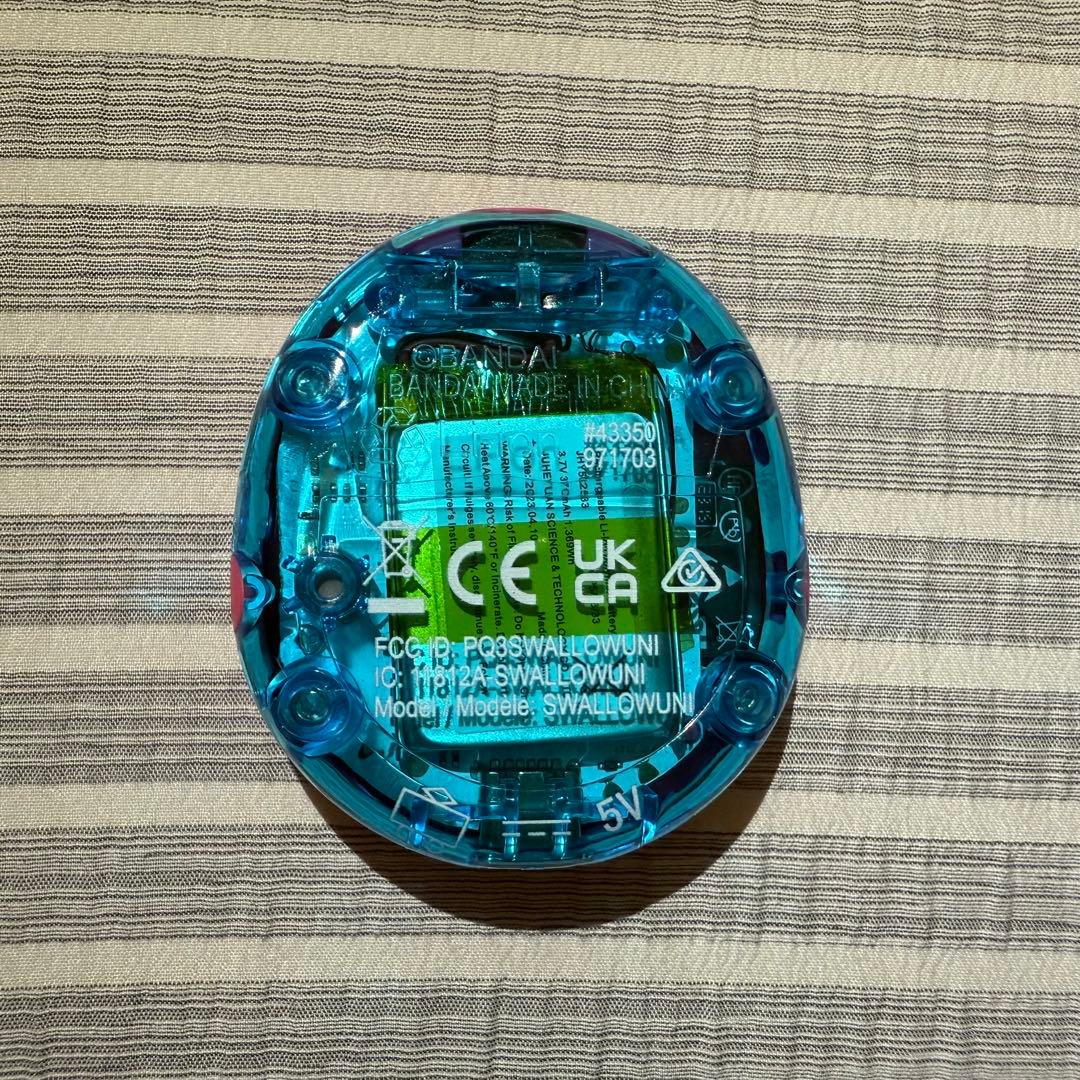 Tamagotchi Uni 【pink】たまごっちユニ【ピンク】 ※ケース付き