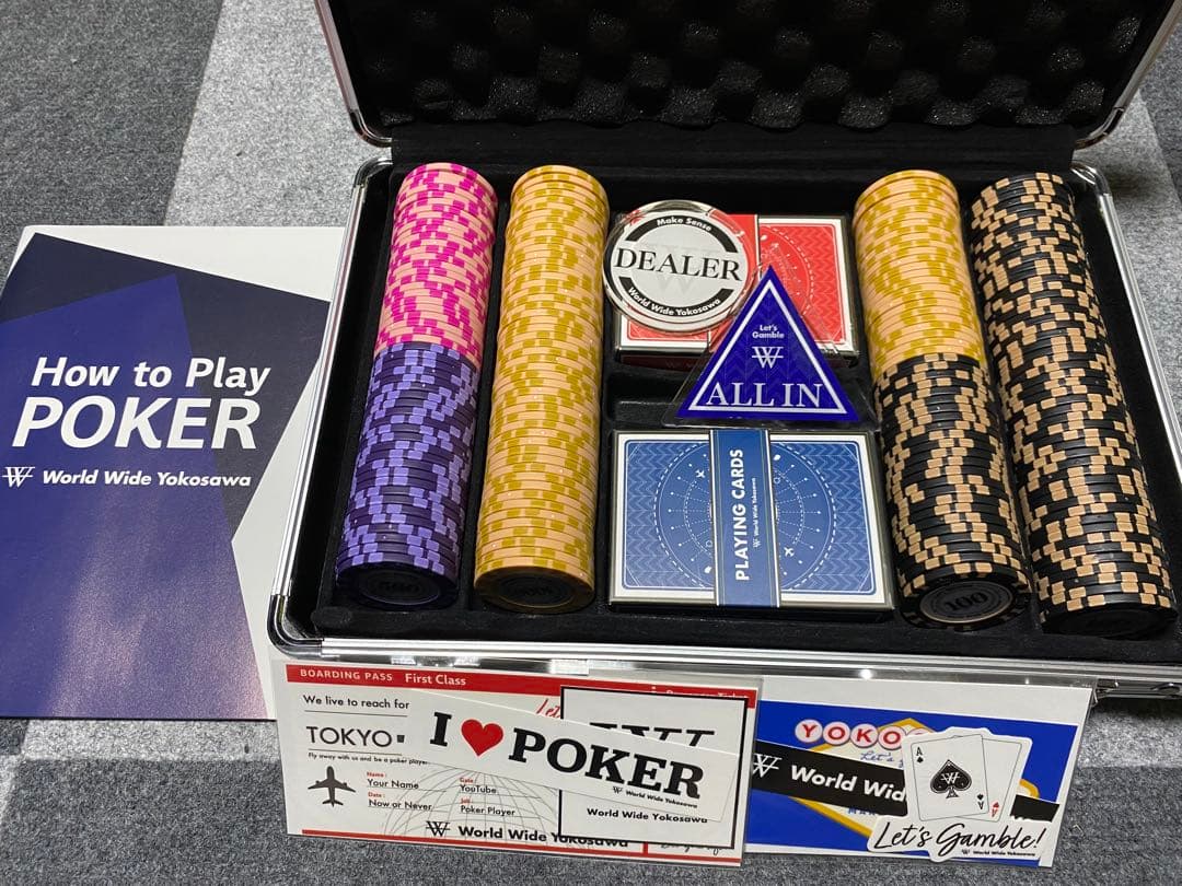 世界のヨコサワ ポーカーセット アルミケース入り オリジナルステッカーセット2種