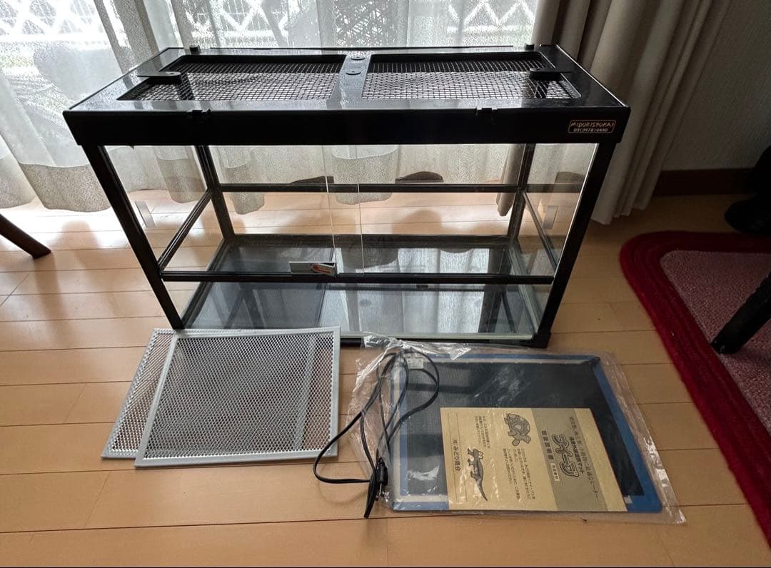 爬虫類・ハムスターケージ みどり商会　ケースバイケース （パネルヒーター付き）②