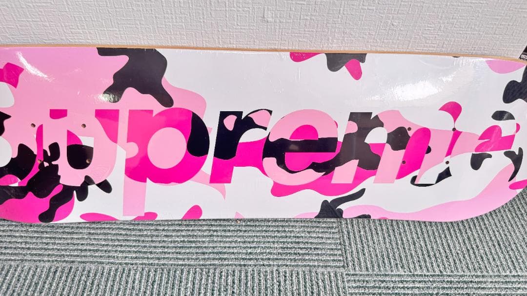 Supreme スケートボードデッキ ピンク迷彩
